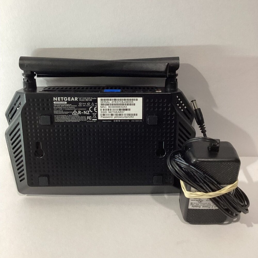 NETGEAR AC1200 R6120 WIFI Router/Power Adap Bundle  Password Included See Pics - Picture 4 of 4